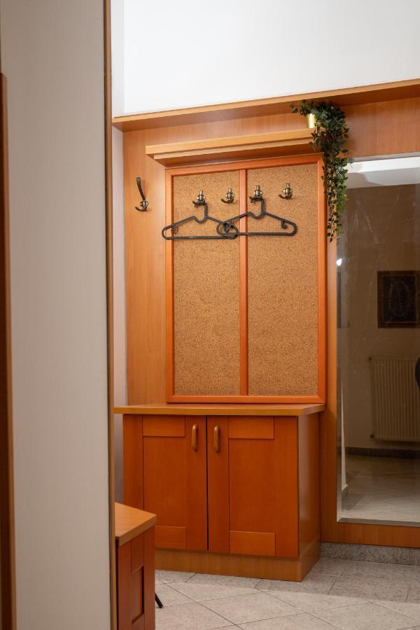 בודפשט Emerald Suite With Free Parking מראה חיצוני תמונה