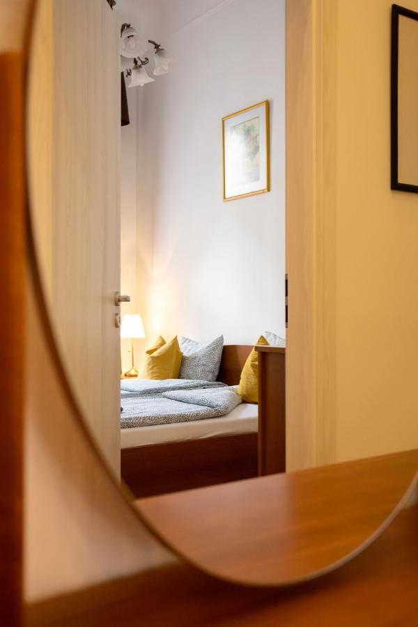 בודפשט Emerald Suite With Free Parking מראה חיצוני תמונה
